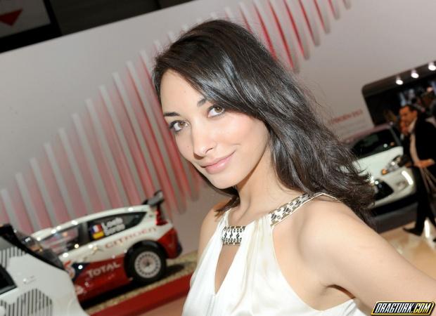 2010 Geneva Motor Show Babes