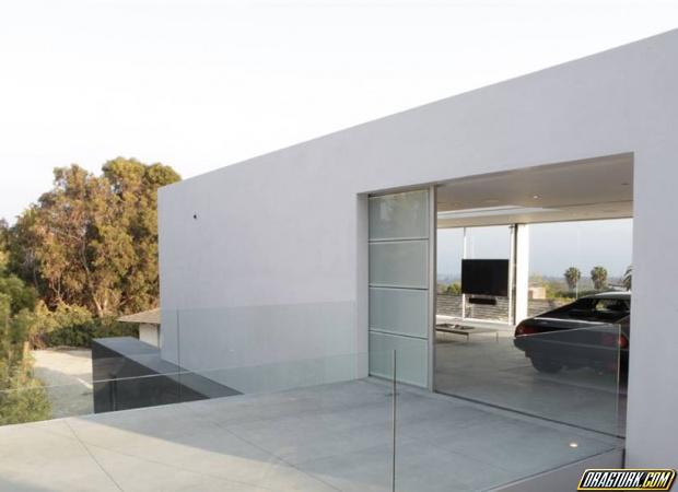 World`s Most Beautiful Garages