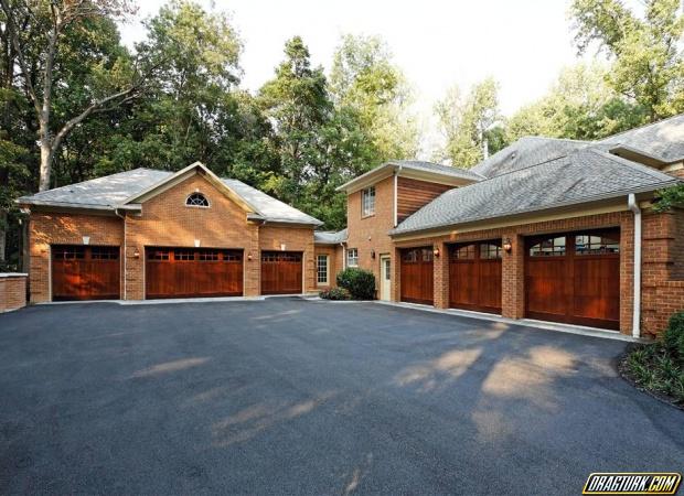 World`s Most Beautiful Garages