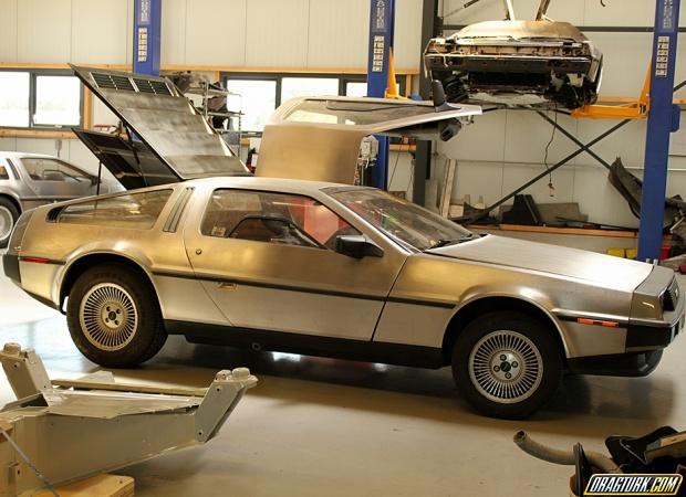 DeLorean DMC-12