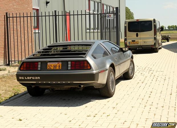 DeLorean DMC-12