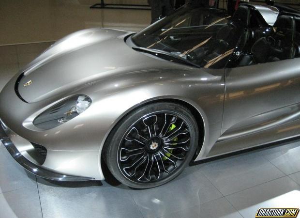 Porsche 918 Spyder Concept