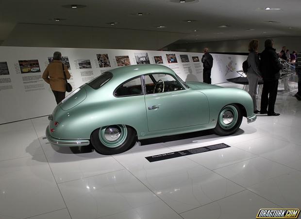 Porsche Museum Stuttgart